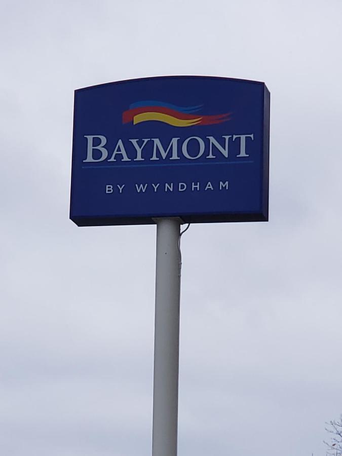 Hotel Baymont By Wyndham Latham Albany Airport Exterior foto